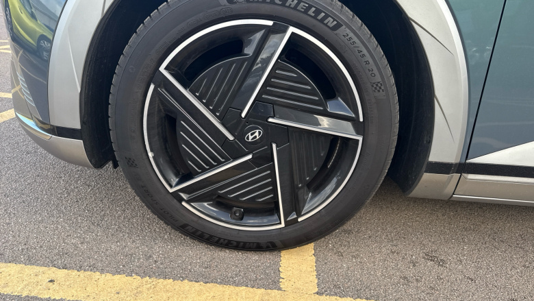 Hyundai IONIQ 5 168kW Ultimate 84 kWh 5dr Auto Electric Hatchback